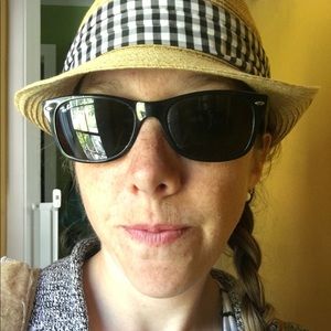 Meet your Posher, Catherine